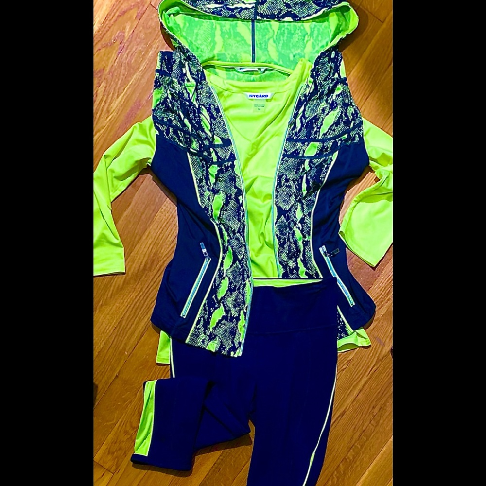 “Like New” Luxury 3 piece activewear set